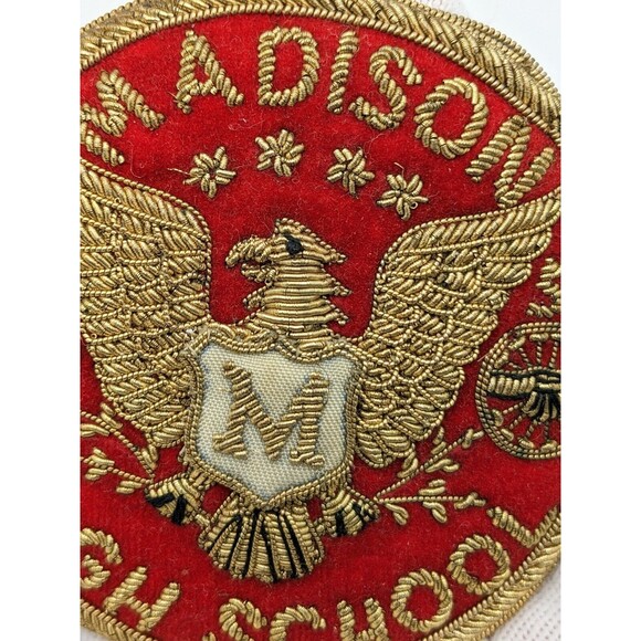 Vintage Bullion Wire Madison High School Eagle Crest 1957 Patch Pin Red Gold 3" - Picture 4 of 11